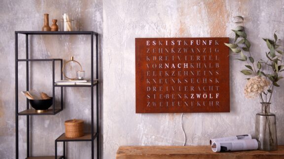 Wordclock Jupiter Rusted Iron