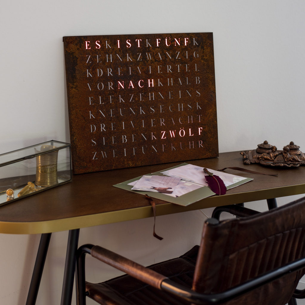 Wordclock Jupiter Rusted Iron in interior