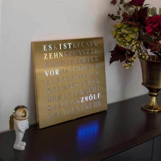 Wordclock Jupiter Stainless Steel in gold