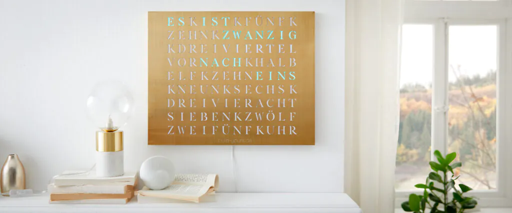 Wordclock Jupiter Edelstahl gelasert in Gold