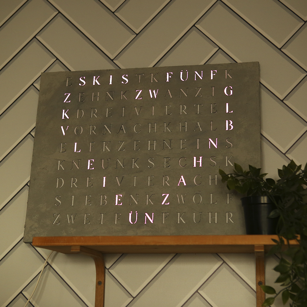 Wordclock Jupiter Concrete