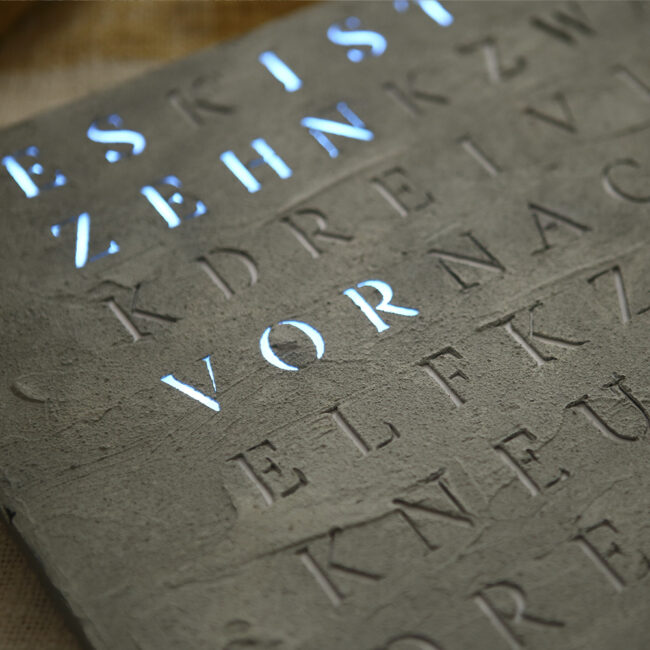 Wordclock Jupiter Concrete