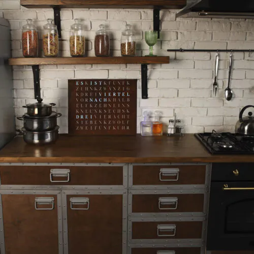 Wordclock Jupiter Rost Optik - Eisen gerostet und gelasert