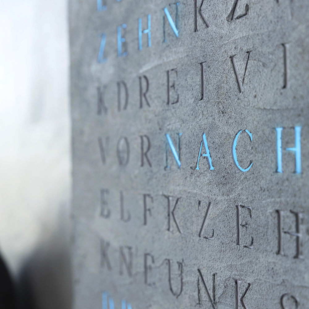 Wordclock Jupiter Concrete