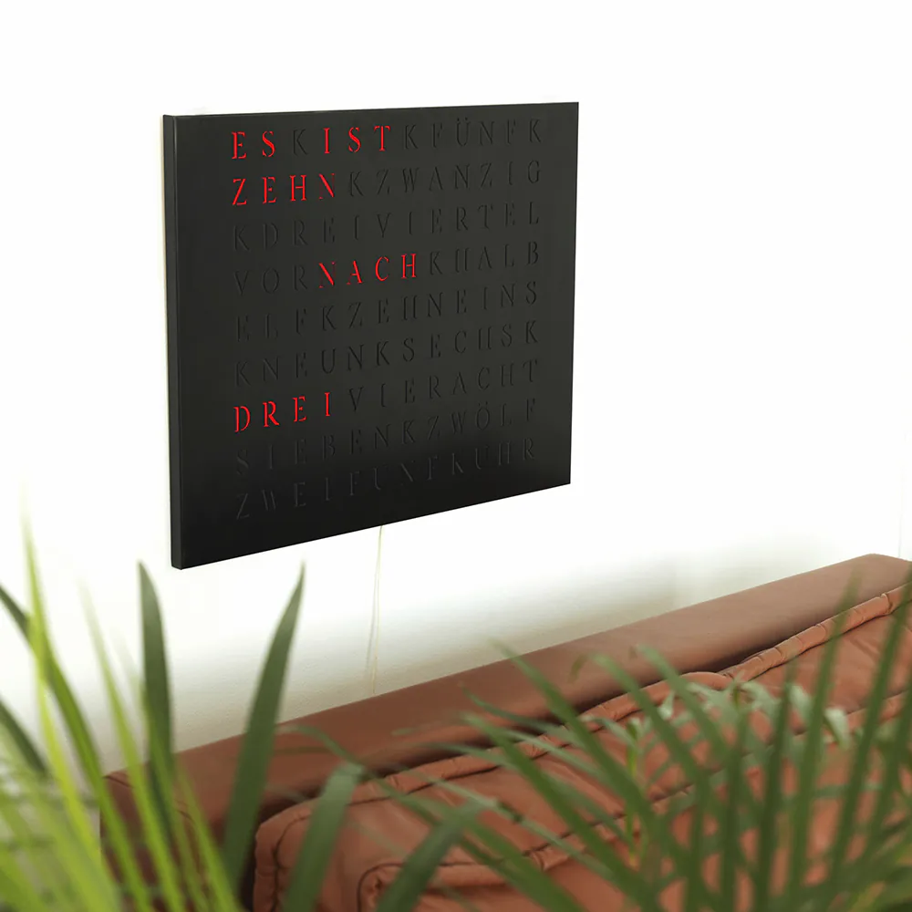 Wordclock Jupiter Edelstahl gelasert in matt Schwarz