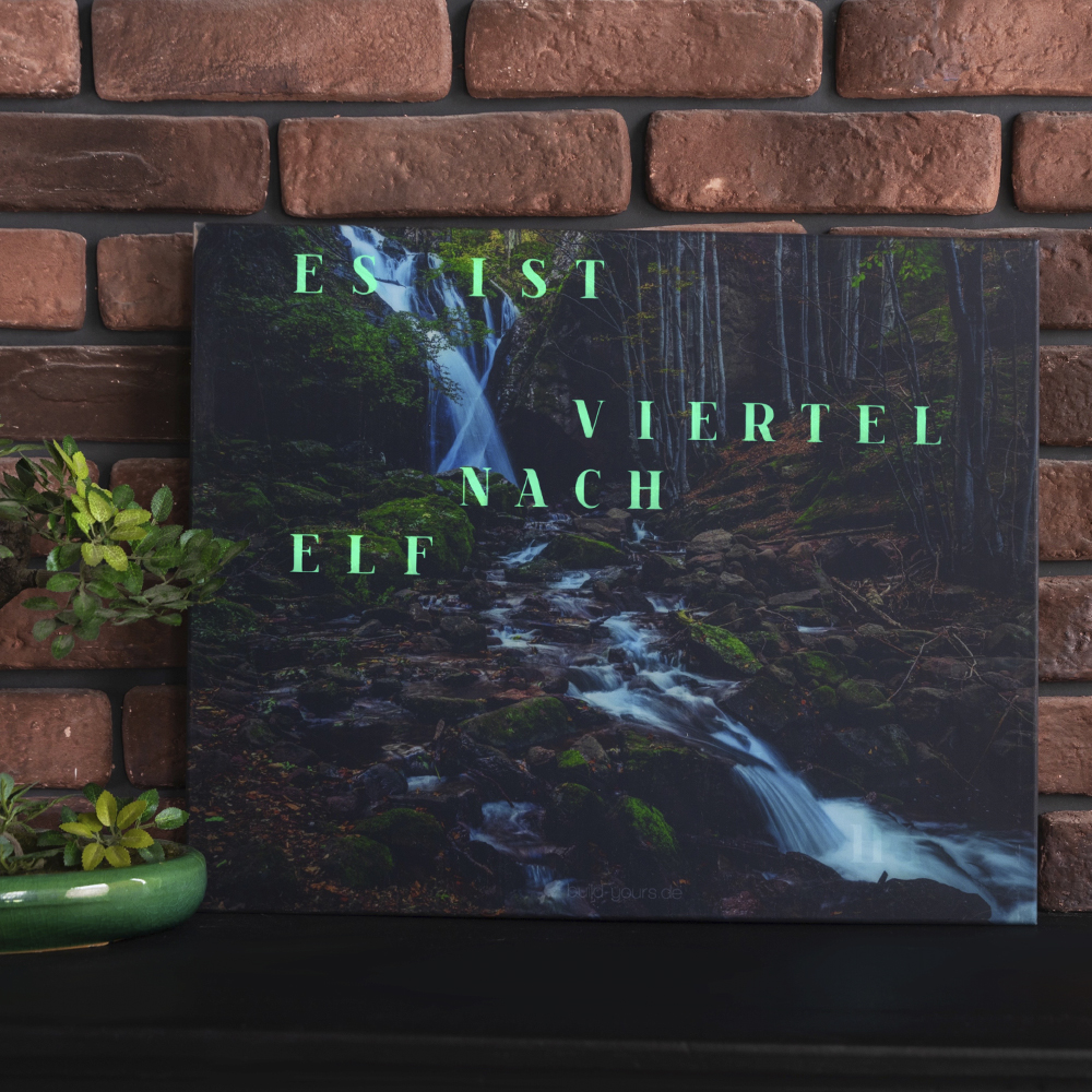 Wordclock Jupiter Dark Forest in interior