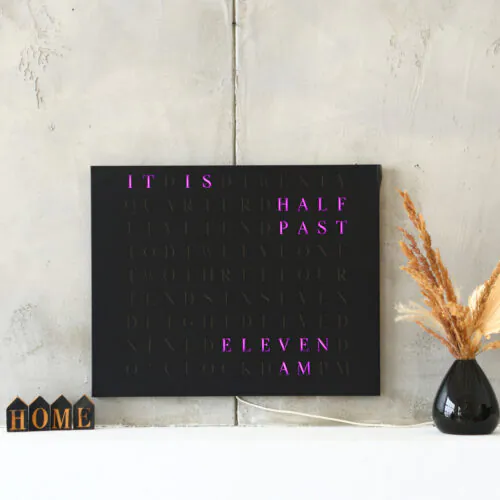 Wordclock Jupiter Edelstahl gelasert in matt Schwarz - Englische Version