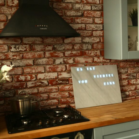 Wordclock Jupiter White Marble Design