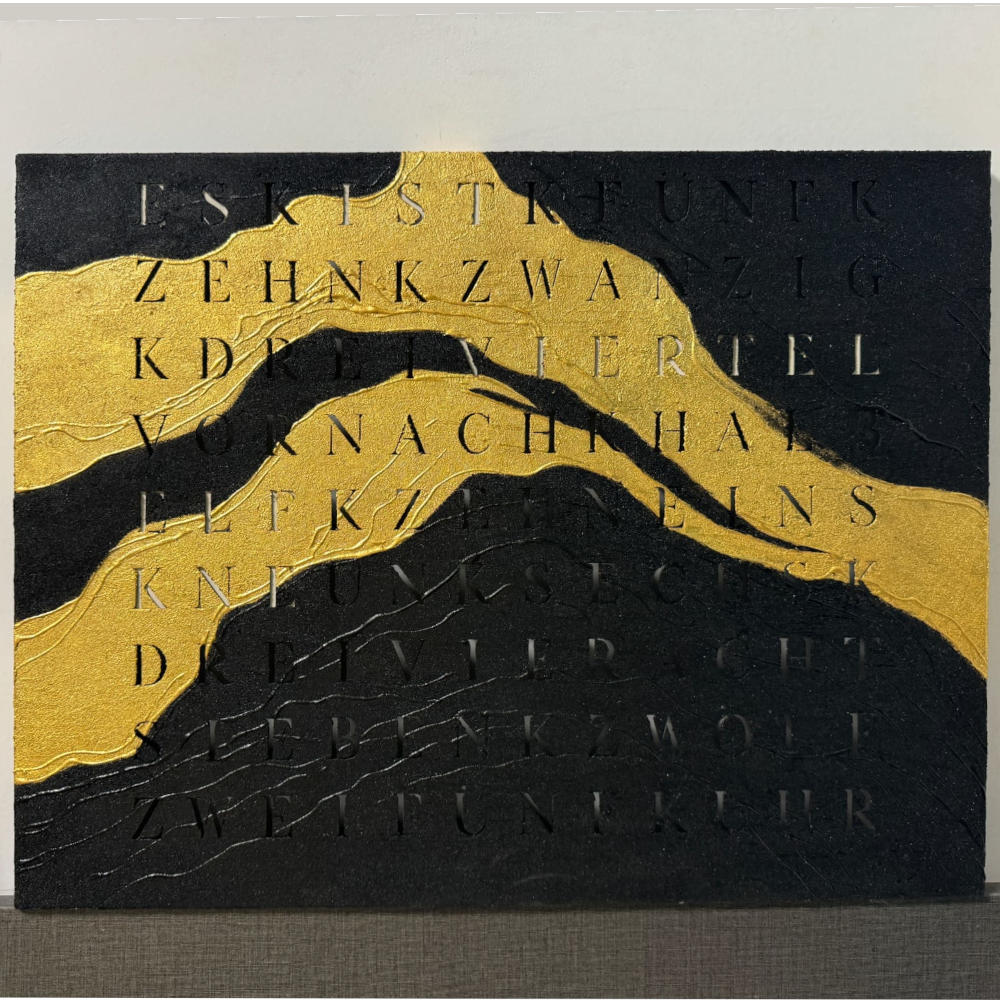 Wordclock Jupiter Black & Gold – Swiss Editon closeup