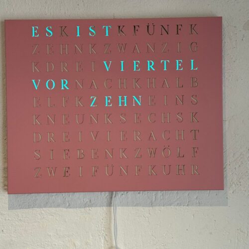 Wordclock Jupiter Individual in interior