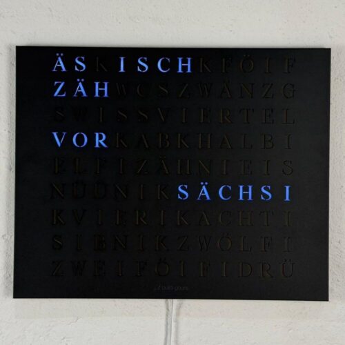 Wordclock Jupiter Stahl matt Schwarz - Swiss Edition closeup