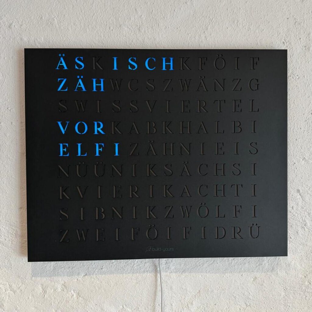 Wordclock Jupiter Stahl matt Schwarz - Swiss Edition